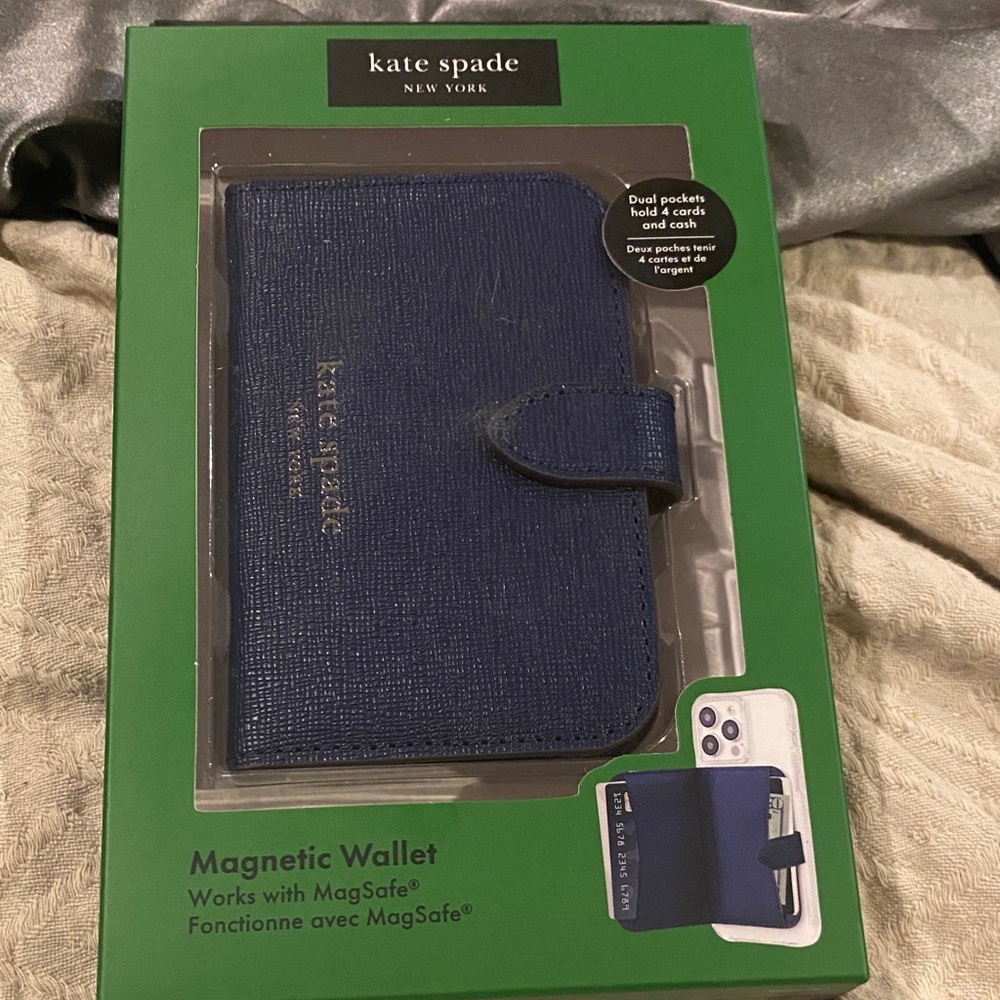 Kate Spade Navy Magnetic Morgan Wallet for phone NEW